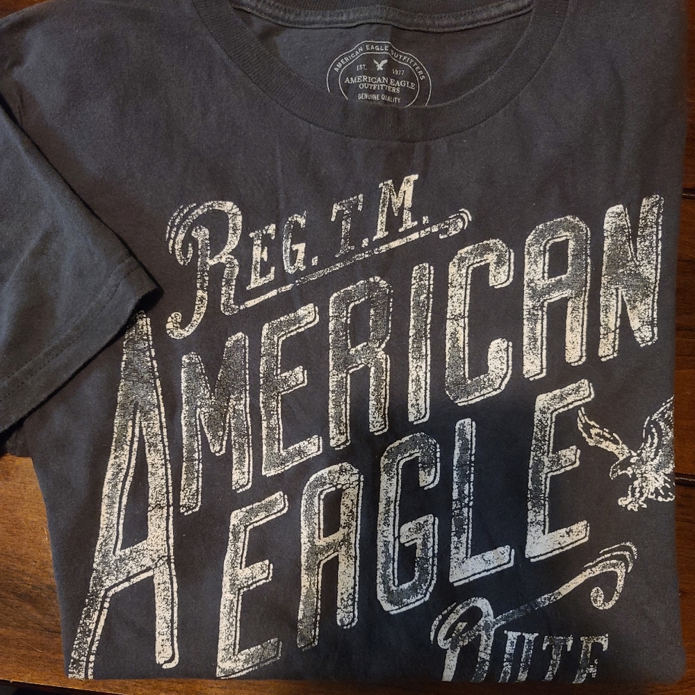 American eagle mens blue tee